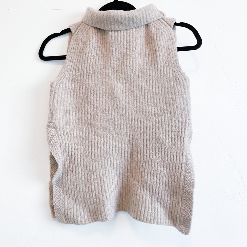 Wilfred Aritzia turtleneck tank top knit sweater S